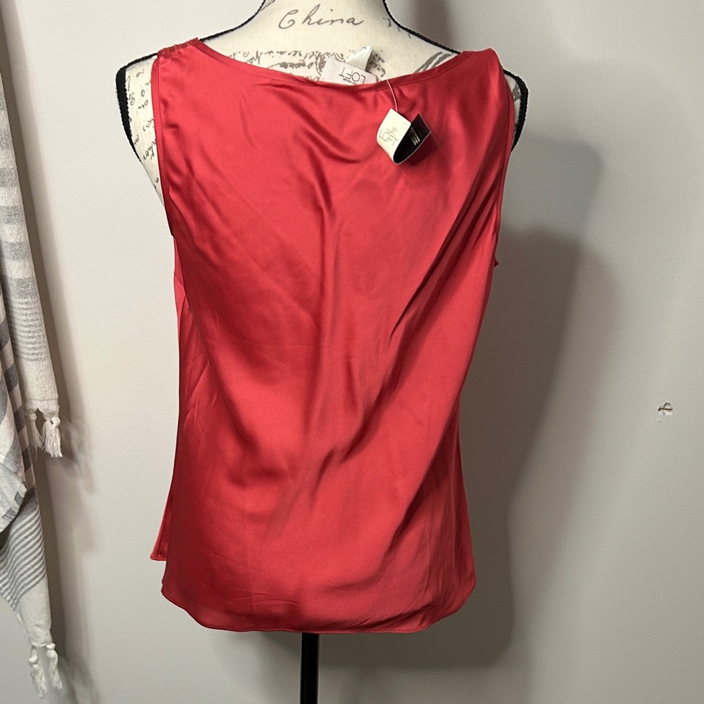 LOFT‎ Red Sleeveless Blouse ladies size 6 - Picture 4 of 6